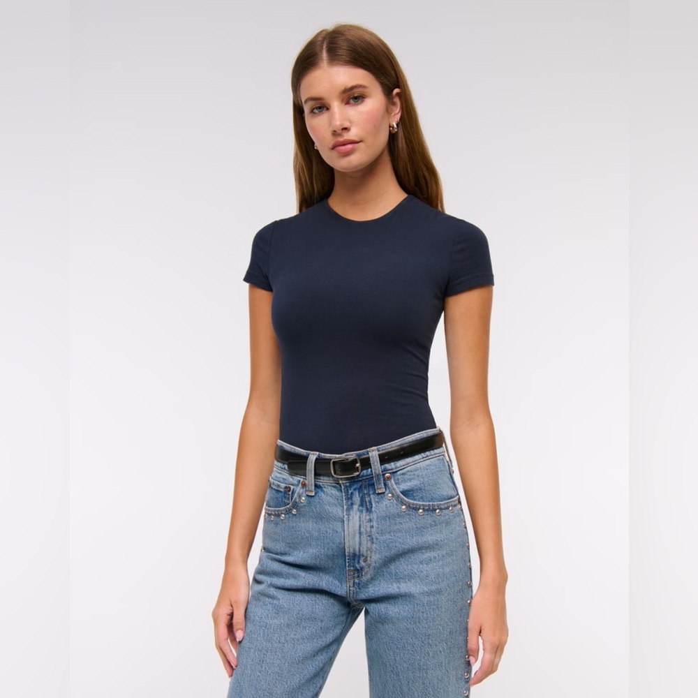 Short-Sleeve Cotton-Blend Seamless Fabric Crew Bodysuit - Large
